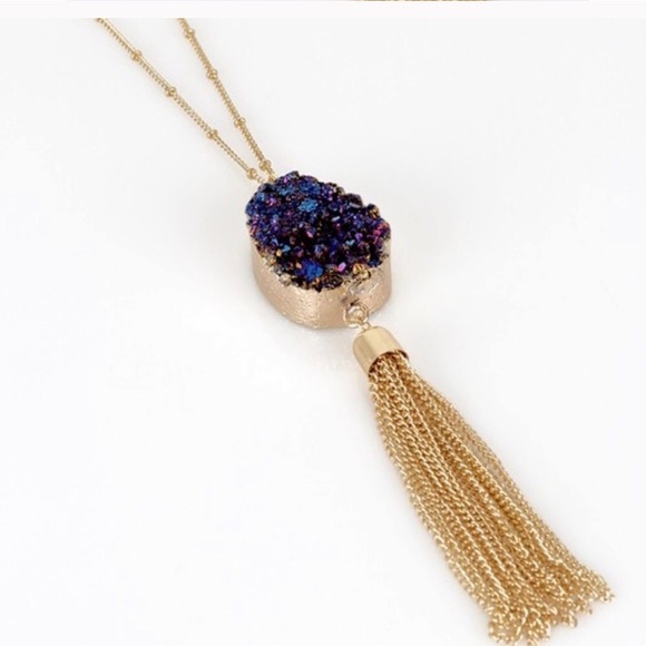 Jewelry - DRUZY Stone Pendant with Chain & Tassel